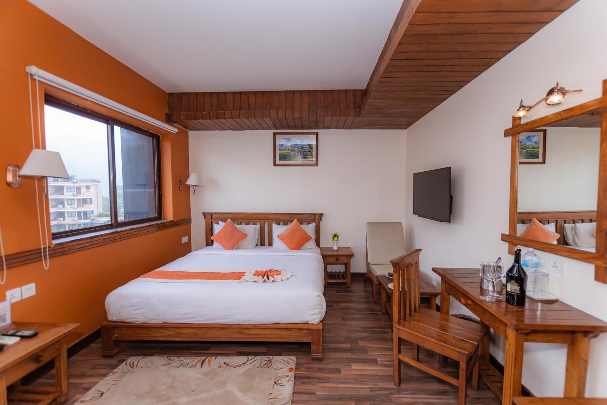 Hotel Pokhara Batika Exteriér fotografie