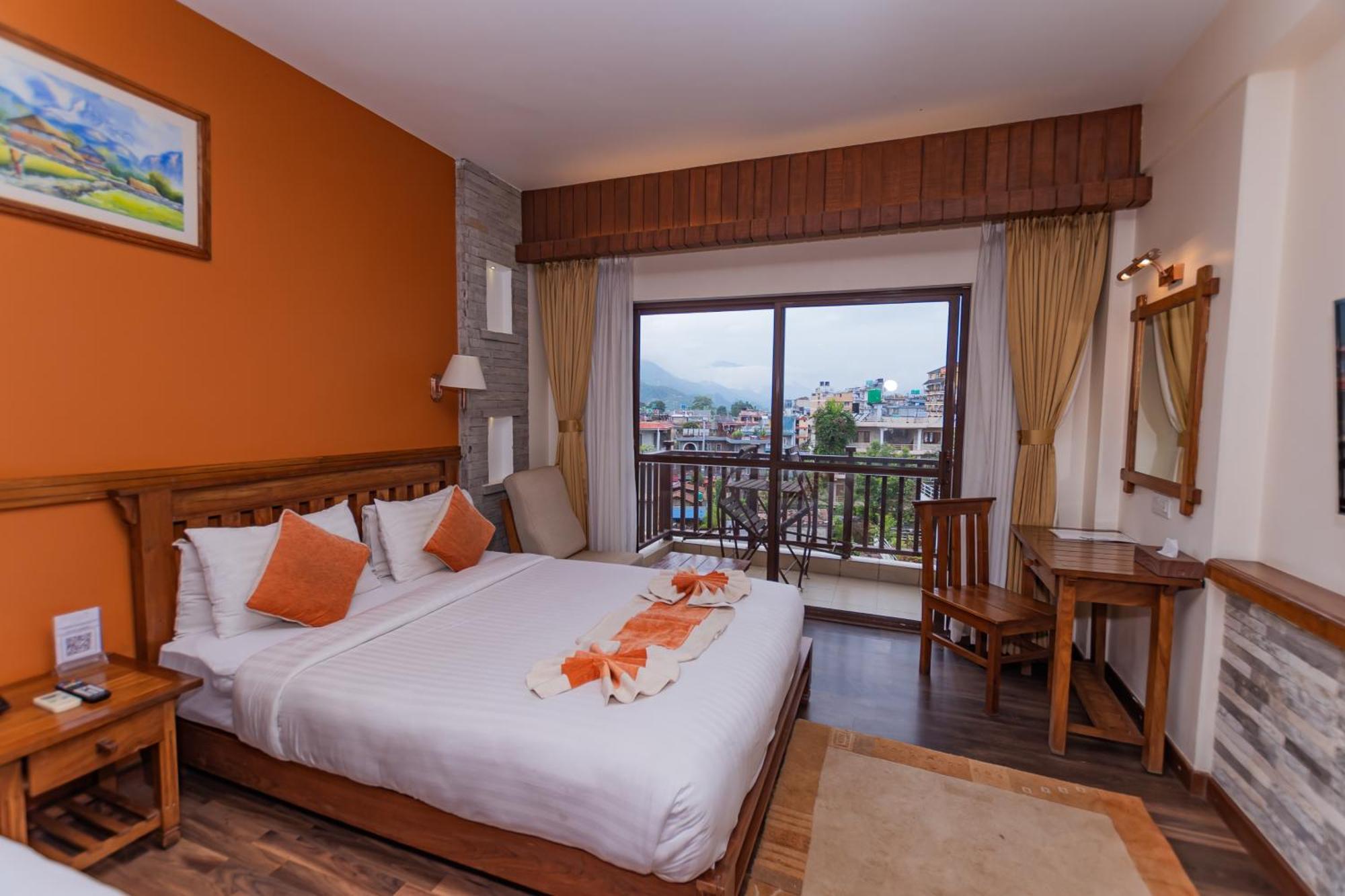 Hotel Pokhara Batika Exteriér fotografie
