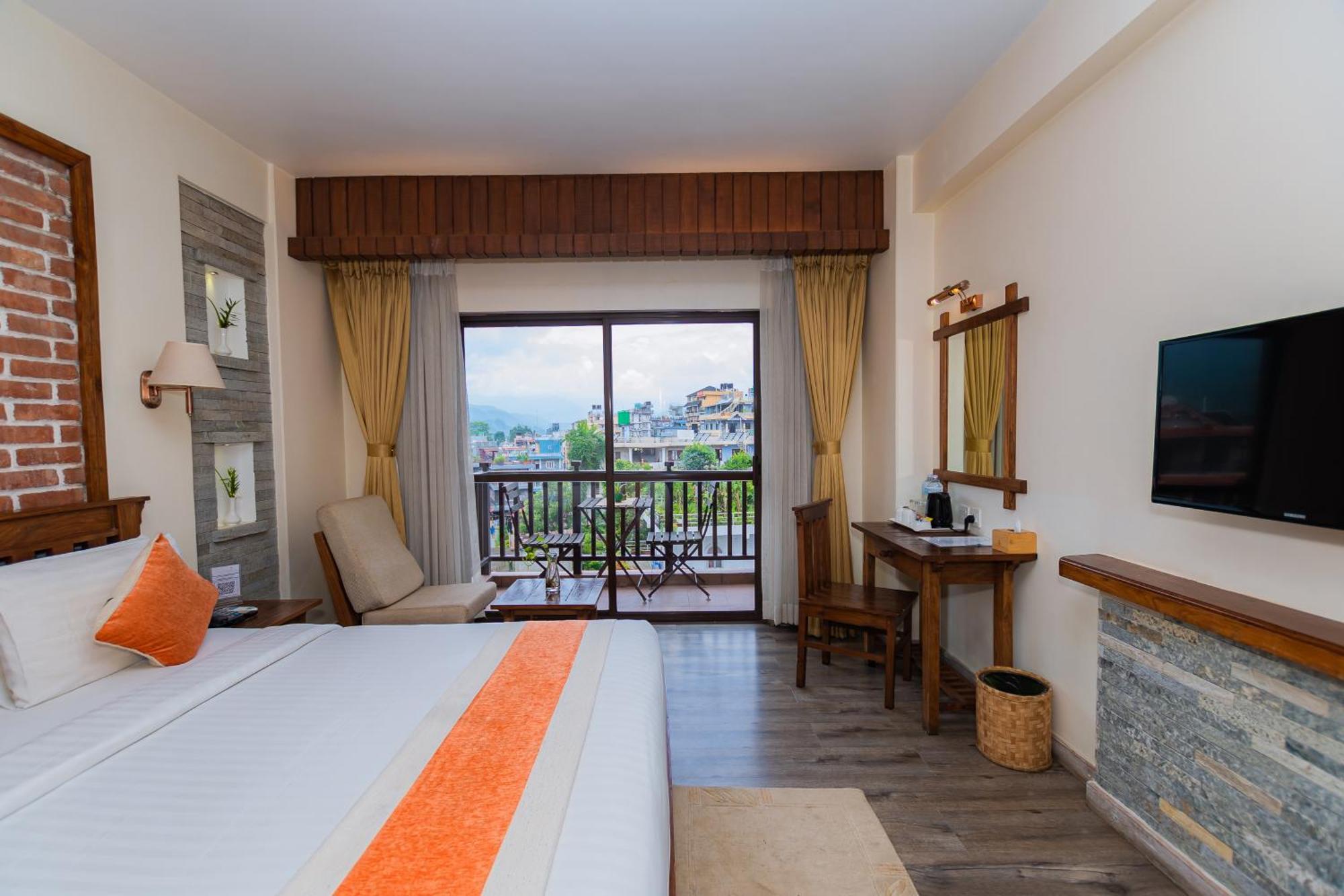 Hotel Pokhara Batika Exteriér fotografie