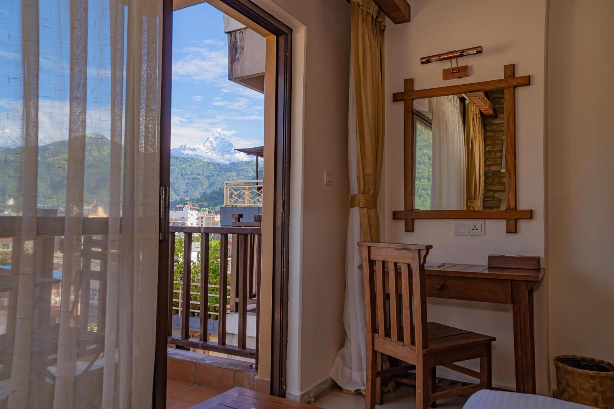 Hotel Pokhara Batika Exteriér fotografie