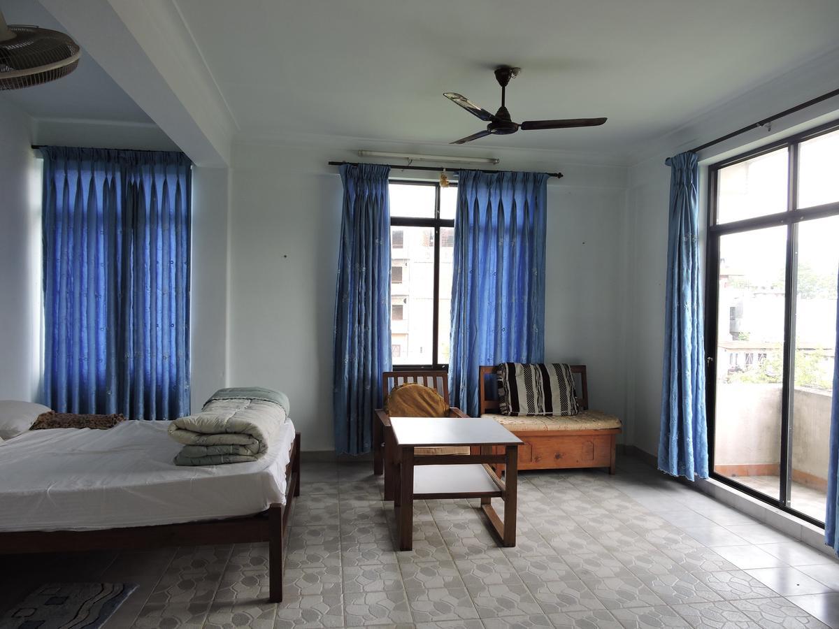 Hotel Pokhara Batika Exteriér fotografie