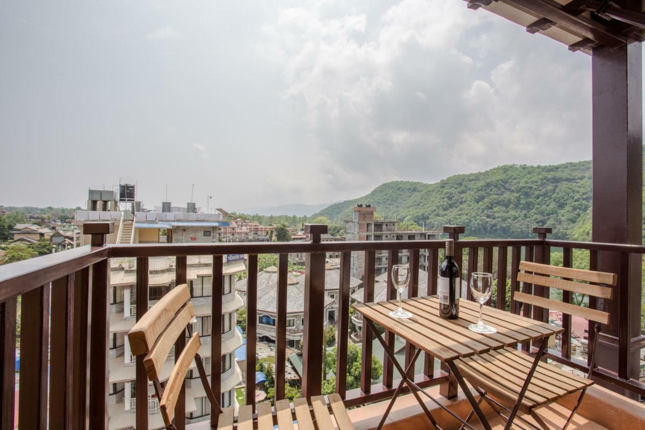 Hotel Pokhara Batika Exteriér fotografie